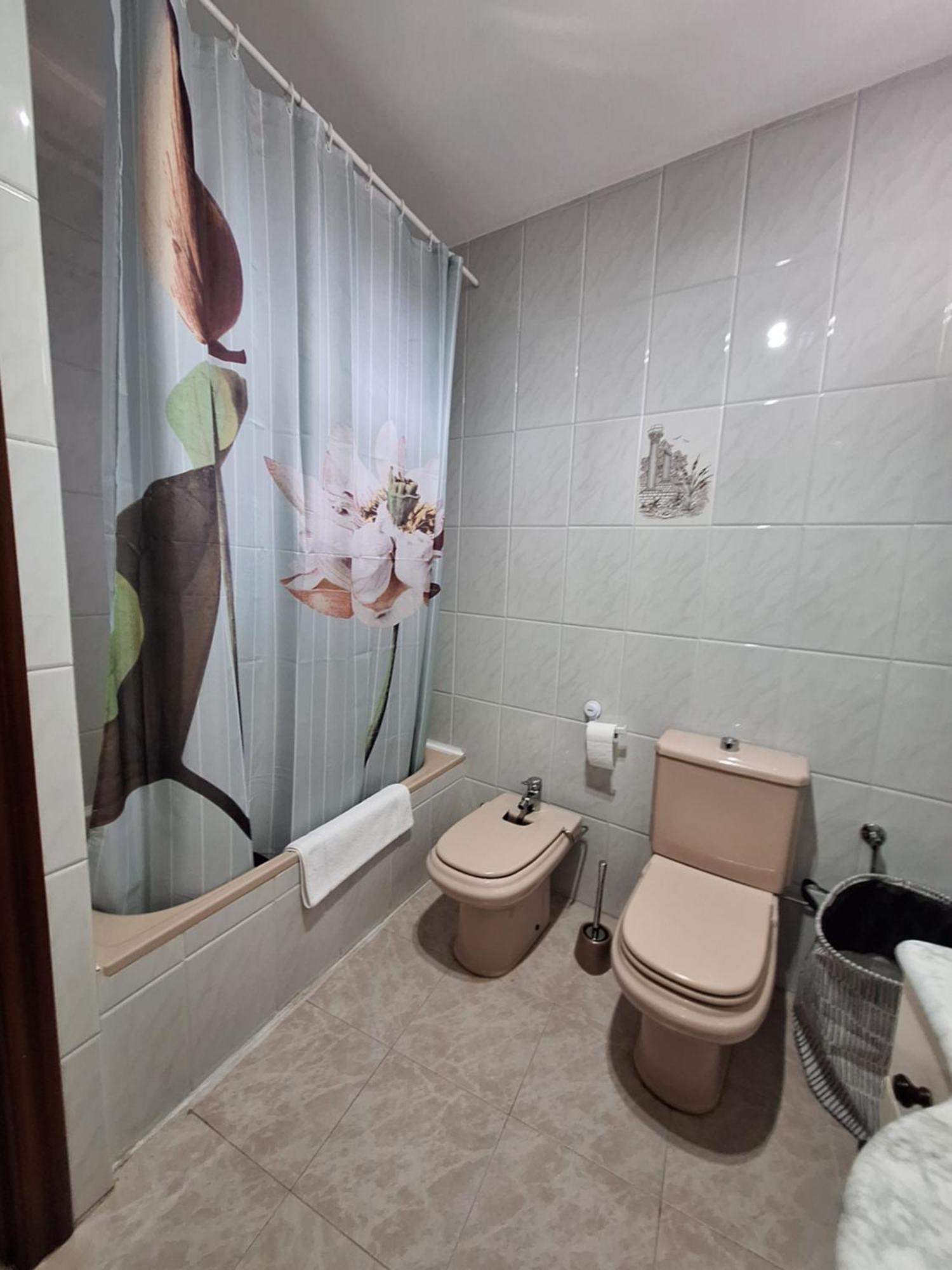 Апартаменти Apartamento En Cimadevila, Лобіос Екстер'єр фото