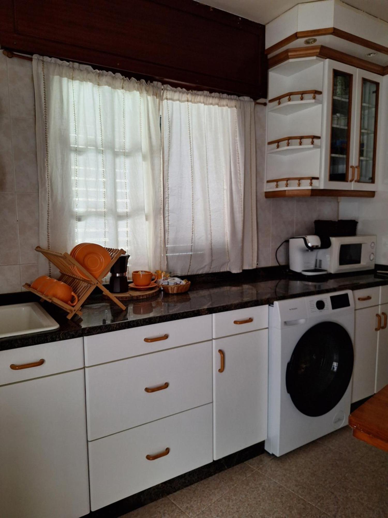 Апартаменти Apartamento En Cimadevila, Лобіос Екстер'єр фото
