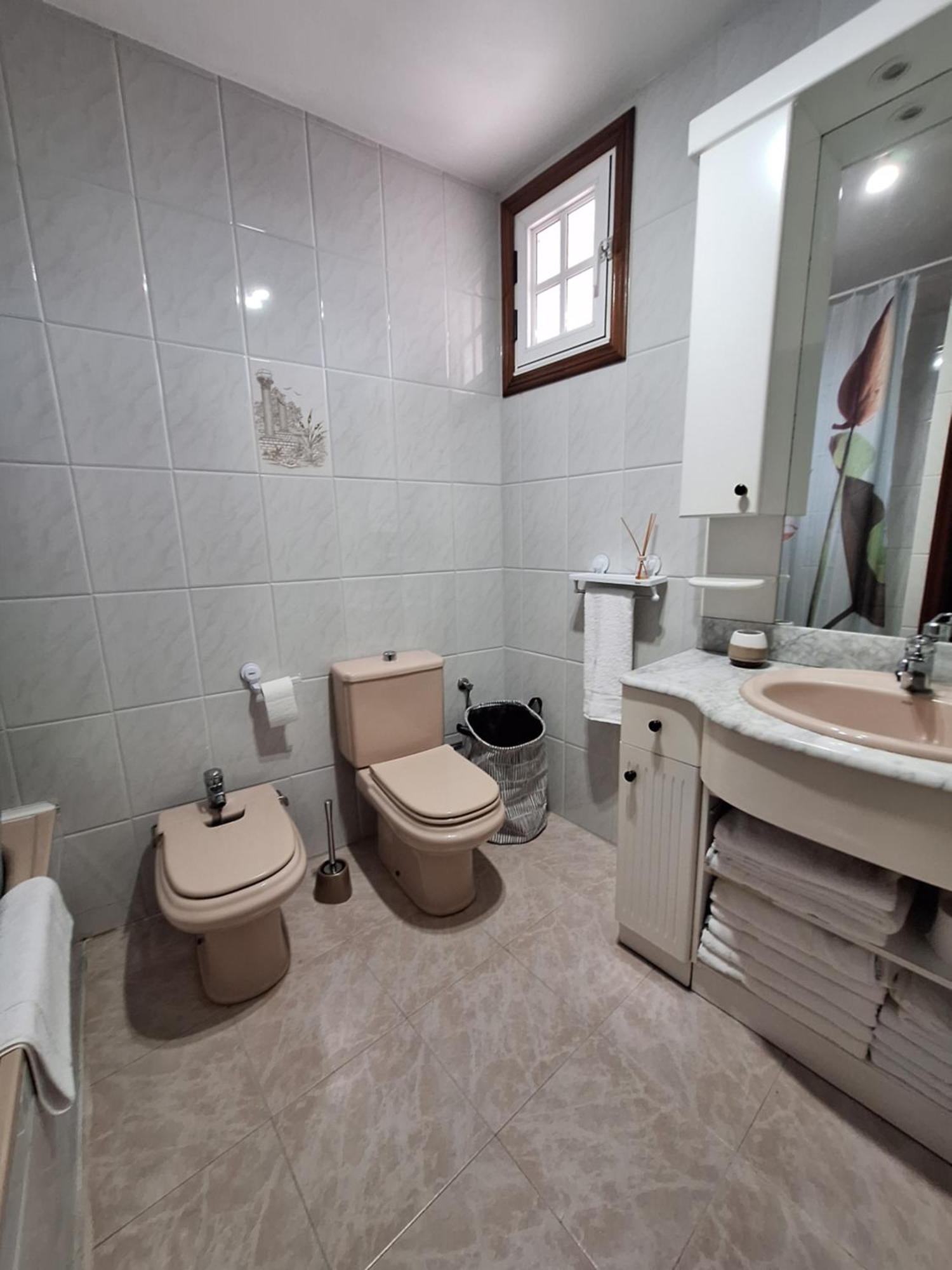 Апартаменти Apartamento En Cimadevila, Лобіос Екстер'єр фото